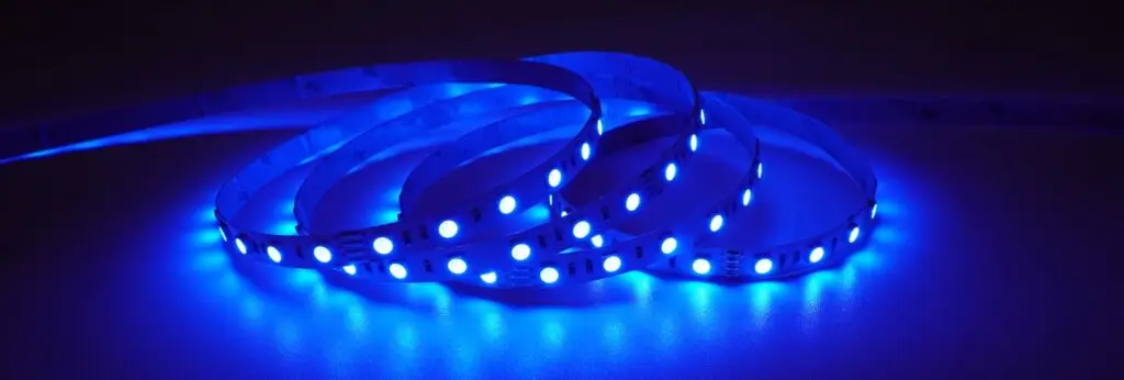 Tiras Led Tira Led Rgb 19,2W 24V — catálogo MILEDI PRO